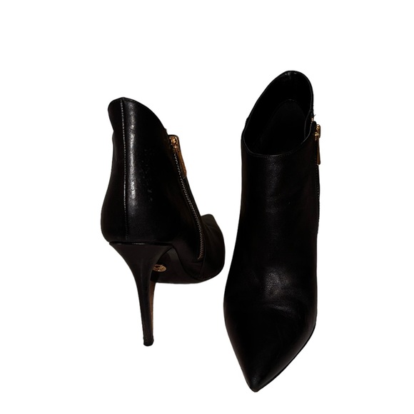 Micheal Kors leather boot - Picture 5 of 5